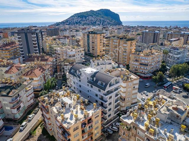 Alanya Kadıpaşa Mahallesi Satılık Eşyalı 3+1 Dubleks Daire