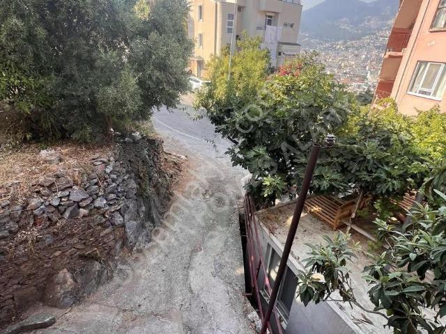 Alanya Kale Bölgesinde Kiralık 3+1 Ayrı Mutfak Daire
