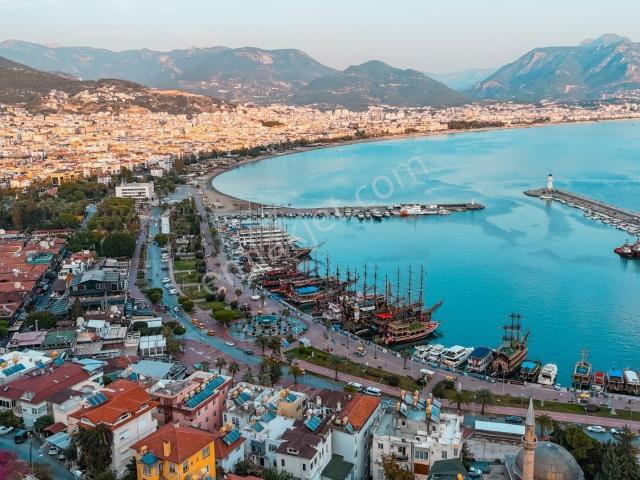 Alanya Kalede Muhteşem Şehir Doğa Deniz Manzaralı 3+1 Satılık Daire