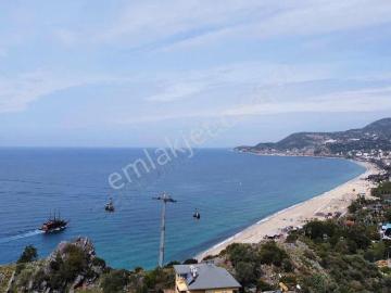 Alanya Kalesin'de Deniz Manzaralı 1+1 Eşyalı