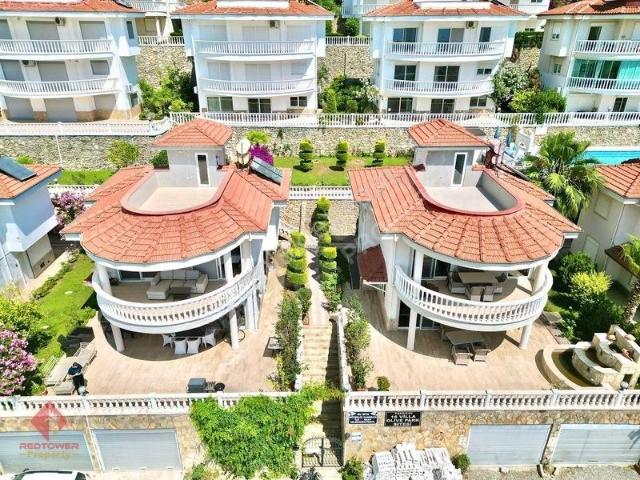 Alanya Kargıcakta Eşyalı, Kale Ve Deniz Manzaralı Lüks 3+1 Villa