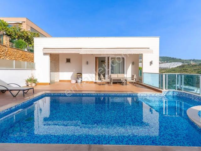 Alanya Kargıcak Site İçerisinde 3+1 Müstakil Havuzlu Konforlu Satılık Villa