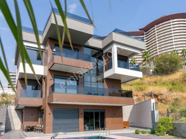 Alanya Kargıcak’ta Tam Deniz Manzaralı Ultra Lüks Özel Tasarım Villa