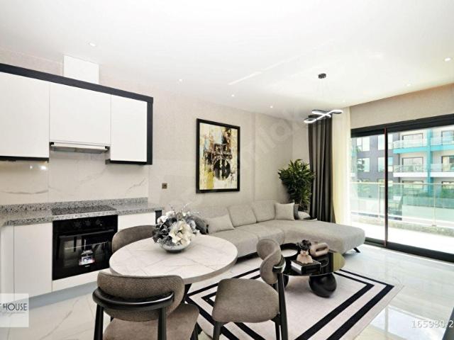 ALANYA KARGICAKTA DENİZE 200 M HAVUZ MANZARALI 1+1 DAİRE