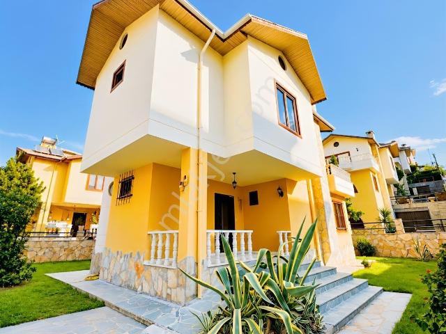 Alanya Kestel'de Kiralık 3+1 Eşyalı Villa