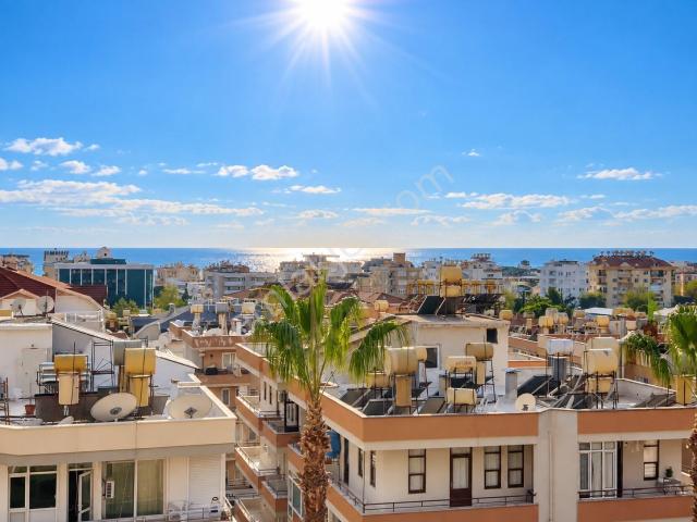 Alanya Kleopatrada Deniz Manzaralı Denize 300m 2+1 Satılık Daire
