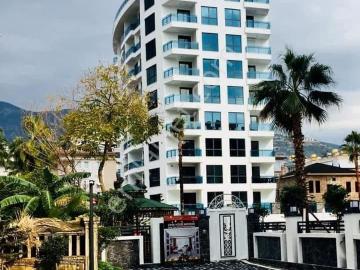 Alanya Kleopatra'da İkamete Uygun Lüks Sitede Eşyalı 2+1 Satılık Daire