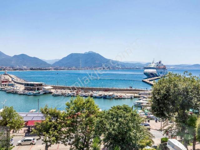 Alanya İskele De Ultra Lüks Full Özel Dizayn 3+1 Yalı Dairesi