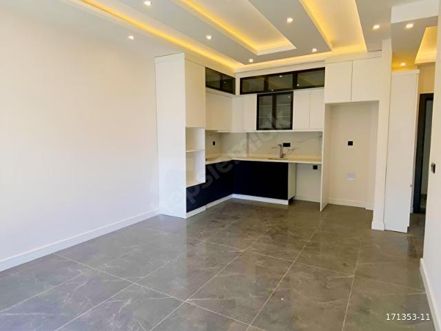 ALANYA ÇIPLAKLI MAHALLESİNDE ELİT SİTEDE SATILIK 1+1 DAİRE