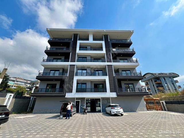 ALANYA ÇIPLAKLIDA SATILIK 2+1 AYRI MUTFAK SİTE İÇİ DAİRE
