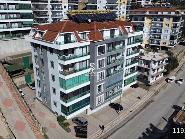 ALANYA ÇIPLAKLIDA SATILIK AYRI MUTFAK 4+1 HAVUZLU MANZARALI GENİŞ SIFIR DUBLEKS DAİRE