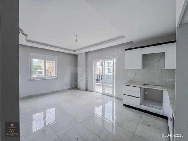 ALANYA ÇIPLAKLI'DA SATILIK SIFIR 2 +1 AMERİKAN MUTFAK 75M2 DAİRE