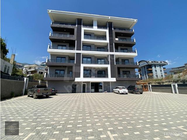 ALANYA ÇIPLAKLIDA SIFIR BİNADA KİRALIK 2+1 DAİRE