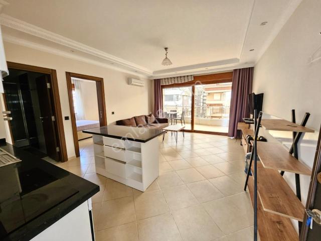 Alanya Oba Mah 2+1 Eşyalı Daire Denize 50 M
