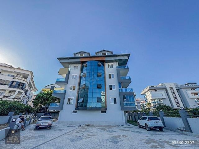 ALANYA OBA MAHALLESİNDE SATILIK AYRI MUTFAK 6+1 GENİŞ DUBLEKS DAİRE