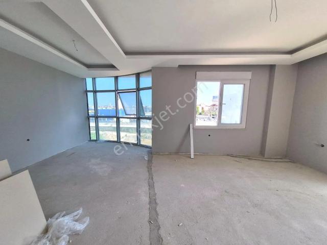 Alanya Oba Merkez'de Satılık 6+1 Geniş Dubleks Daire