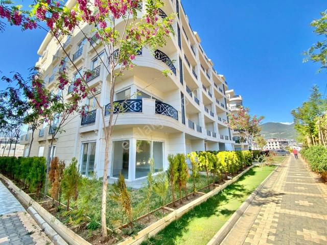 Alanya Oba’da Dağ Manzaralı Full Lüks Eşyalı 1+1 Satılık Daire