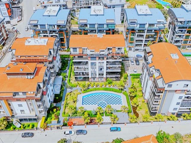 Alanya Oba 2+1 Full Aktiviteli Lüks Site İçerisinde Eşyalı 105m2