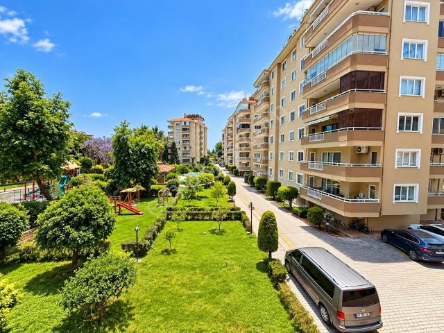 Alanya Oba 3+1 165m2 Site İçinde,otoparklı,denize 250m,güvenlikk