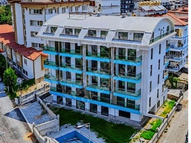 Alanya Oba'da Hastane Karşısı, Havuzlu Sitede Kiralık 1+1 Daire