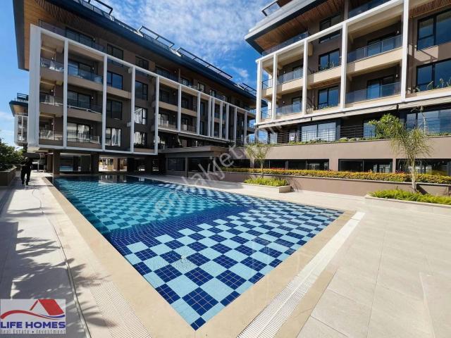 Alanya Oba'da Site İçinde Ultra Lüks Kiralık Daire