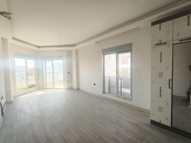 Alanya Okurcalar'da Denize 300 Metre Satılık Sıfır 2+1 Dubleks Daire Havuzlu Deniz Manzaralı