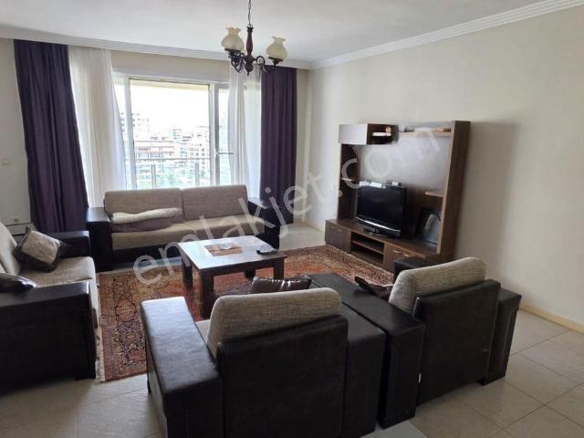 Alanya Mahmutlar Cumartesi Pazarı İçinde Kiralık 2+1
