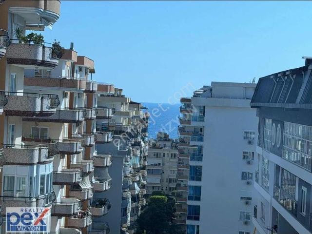 Alanya Mahmutlar 'da Atatürk Caddesi Satılık Dubleks Daire