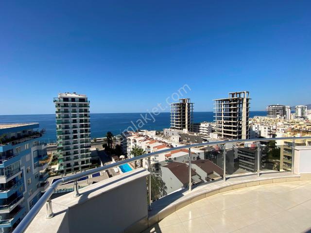 Alanya Mahmutlar’da Panoramik Deniz & Dağ Manzaralı 3+1 Dubleks