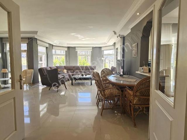 Alanya Mahmutlar Da Satılık Müstakil Villa 4+2