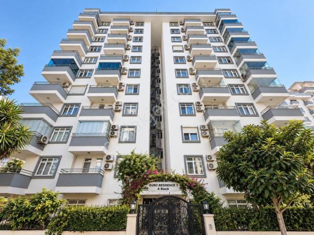 Alanya Mahmutlar 2+1 130 M2 Lüx Eşyalı Denize 50 M Havuz,otopark