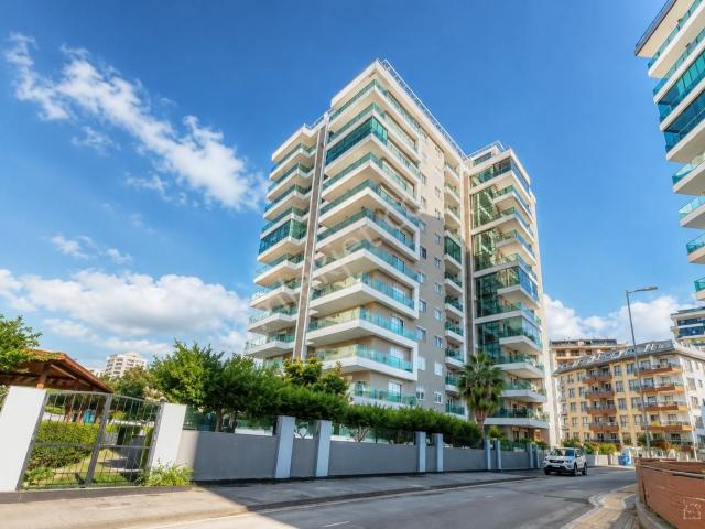 Alanya Mahmutlar 3+1 170m2 Eşyalı Merkezde,havuz,sauna,hamam