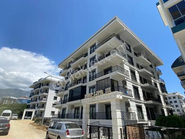 Alanya Mahmutlar'da 1+1 Eşyasız Kiralık Daire