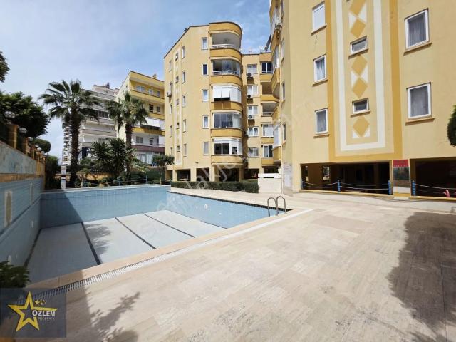 Alanya Mahmutlar'da 2+1 Giriş Kat Satılık Daire