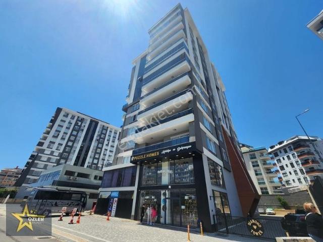 Alanya Mahmutlar'da 3+1 Ayrı Mutfak 10.kat Kiralık Daire