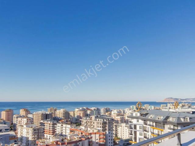 Alanya Mahmutlar'da Deniz Manzaralı Prestijli Sitede 4+1 Dubleks