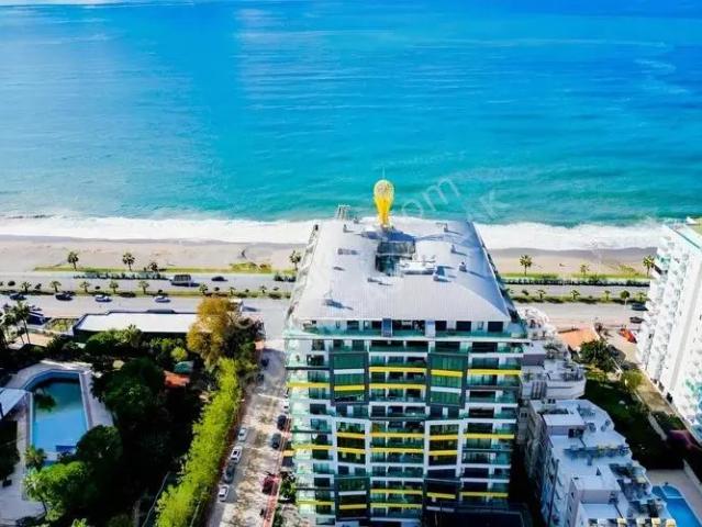 Alanya Mahmutlarda Denize Sıfır Lüks Rezidansta Kiralık Eşyalı