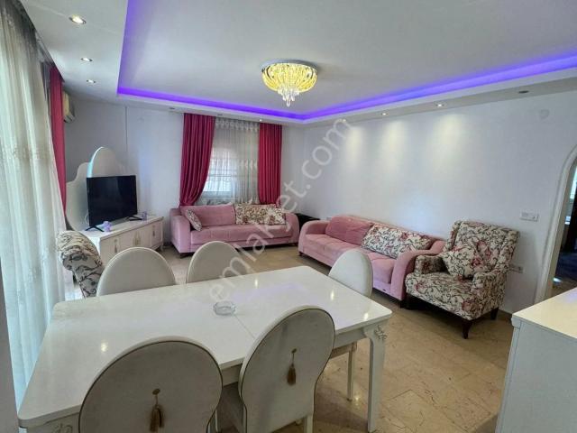 Alanya Mahmutlar'da Havuz Manzaralı Eşyalı 3+1 Daire