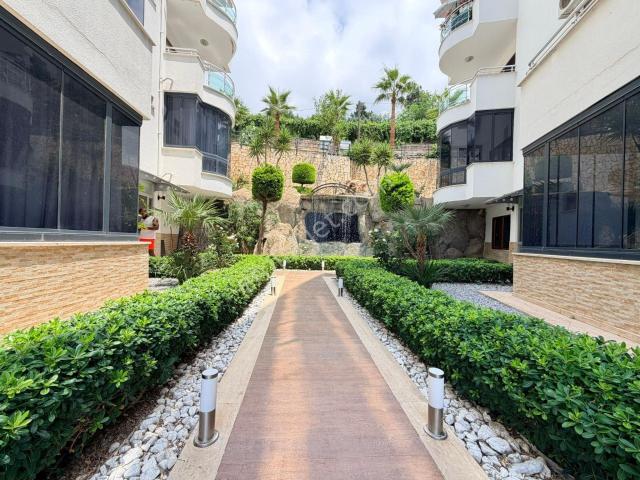 Alanya Mahmutlarda İkamete Uygun Full Deniz Manzaralı 3+1 Satılık Daire