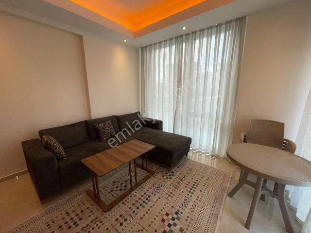Alanya Mahmutlar'da Otel Konseptli Sitede Full Eşyalı 2+1 Satılık Daire