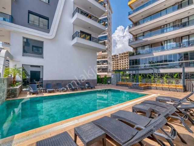 Alanya Mahmutlarda Lüks Komplekste Beyaz Eşyalı Denize 500 M 1+1 Satılık Daire