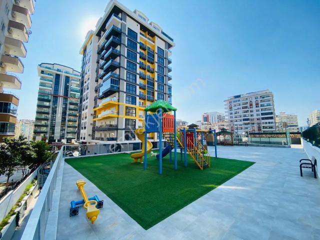 Alanya Mahmutlarda Lüks Site İçerisinde Satılık 2+1 Ayrı Mutfak Daire