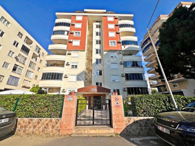 Alanya Mahmutlarda Satılık 4+1 Site İçi Havuzlu Dubleks Daire
