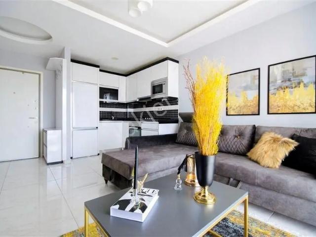 Alanya Mahmutlarda Lüks Kompleks 1+1 Eşyalı Daire