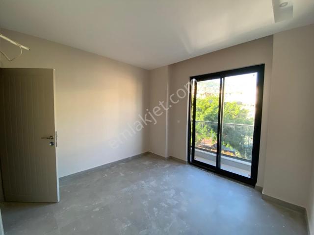 Alanya Merkez Nüfus Civarında Satılık 2+1 80m2 Sıfır Daire