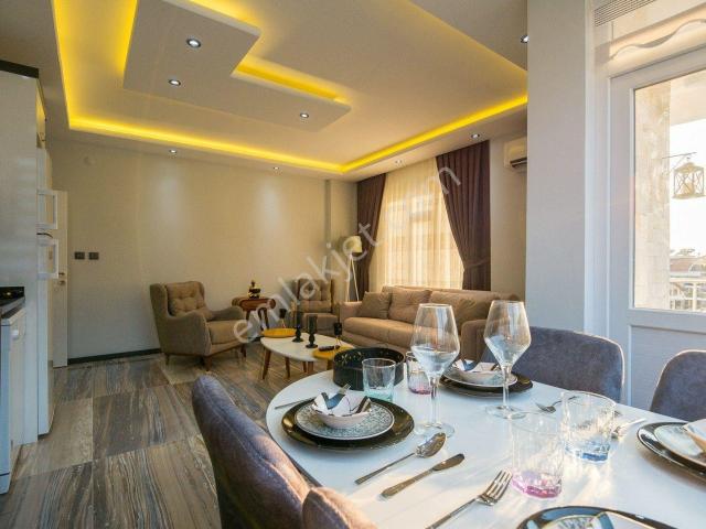Alanya Merkez’de Lüks Eşyalı 1+1 Satılık Daire – Merkezi Konumda