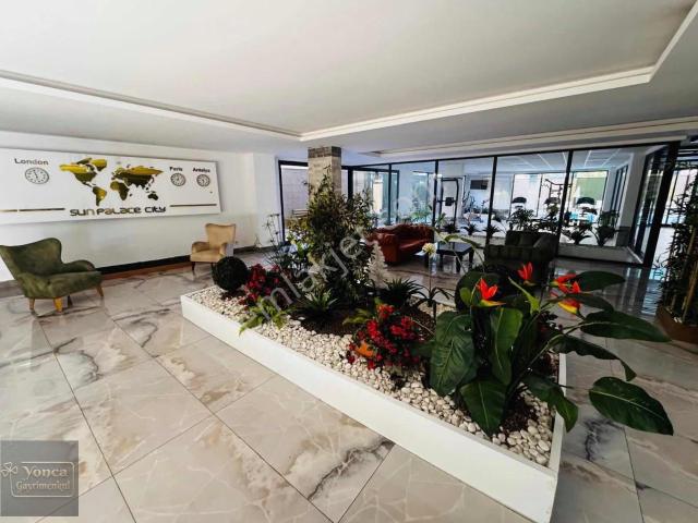 Alanya Merkez De 2+1 Dubles Full Eşyalı Havuzlu Denize 300 Metre