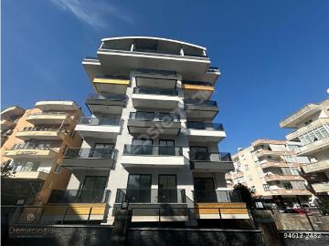 ALANYA MERKEZ GÜLLERPINARIN'DA SATILIK SİTE İÇİ SIFIR 2+1 DAİRE