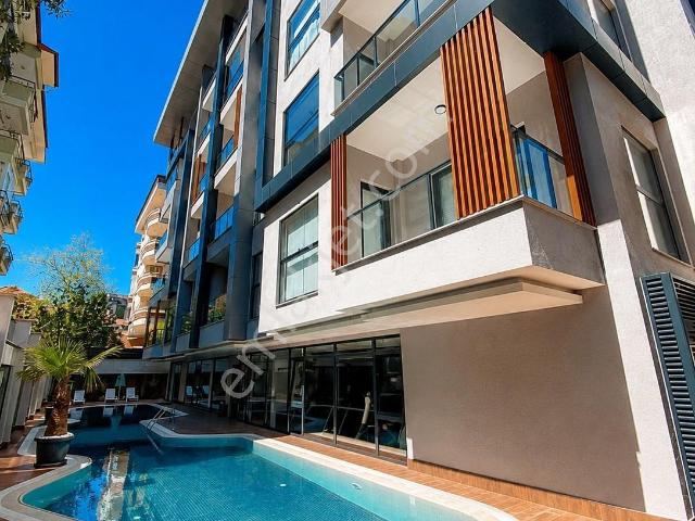 Alanya Merkez Kleopatra Yakını Kale Manzaralı & Lüks 1+1