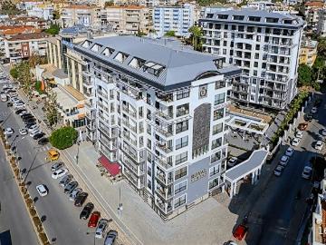 ALANYA MERKEZ ROYAL TOWERSTA, SİTE İÇİNDE 2+1